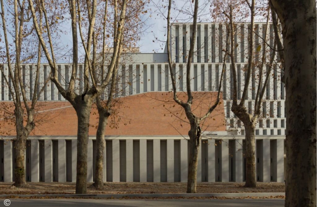 ¿Es importante el conocimiento del arte en la formación de un arquitecto? whatsapp image 2026 08 07 at 9.15.04 pm