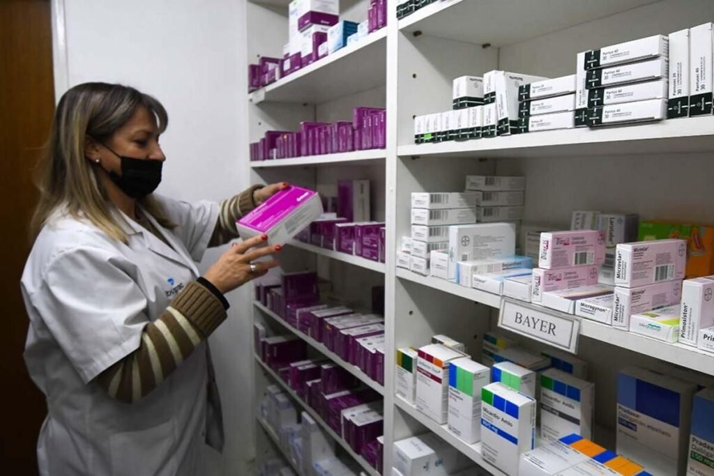 Un medicamento contra el cáncer cuesta hasta 20 veces más en Argentina que una alternativa chilena 2 whatsapp image 2026 10 27 at 5.25.16 pm